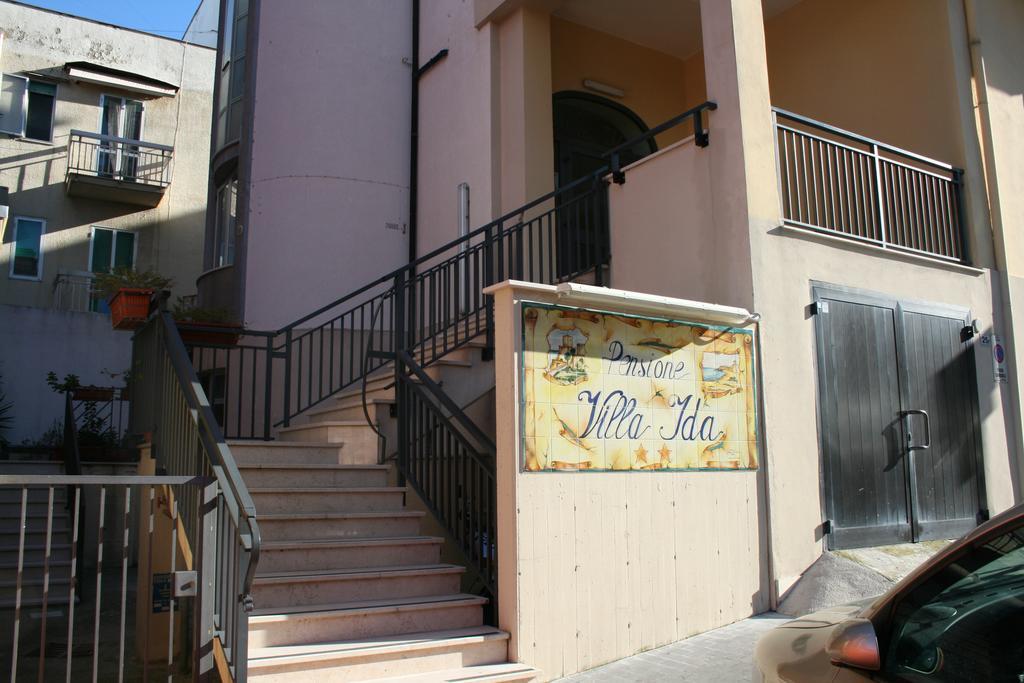 Ida Hotel
